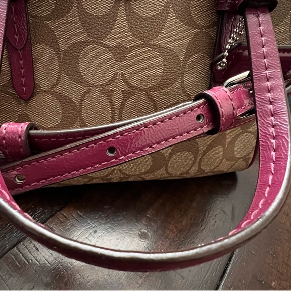 Coach Mini Bennett 2Way Shoulder Bag Authentic : In great condition - Picture 6 of 8